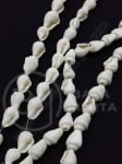 Наниз морски раковини 6~11x4~7мм отвор 0.5~1мм ~140см ~150броя 1вр 355609